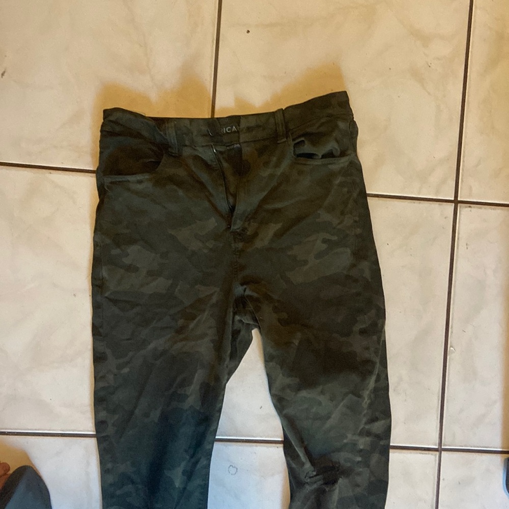 American Eagle size 12 army print curvy super hi-rise jegging